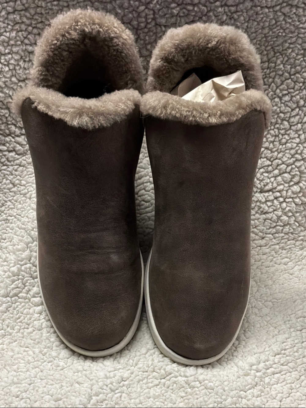 OluKai Malua Hulu shearling lined boots 7.5